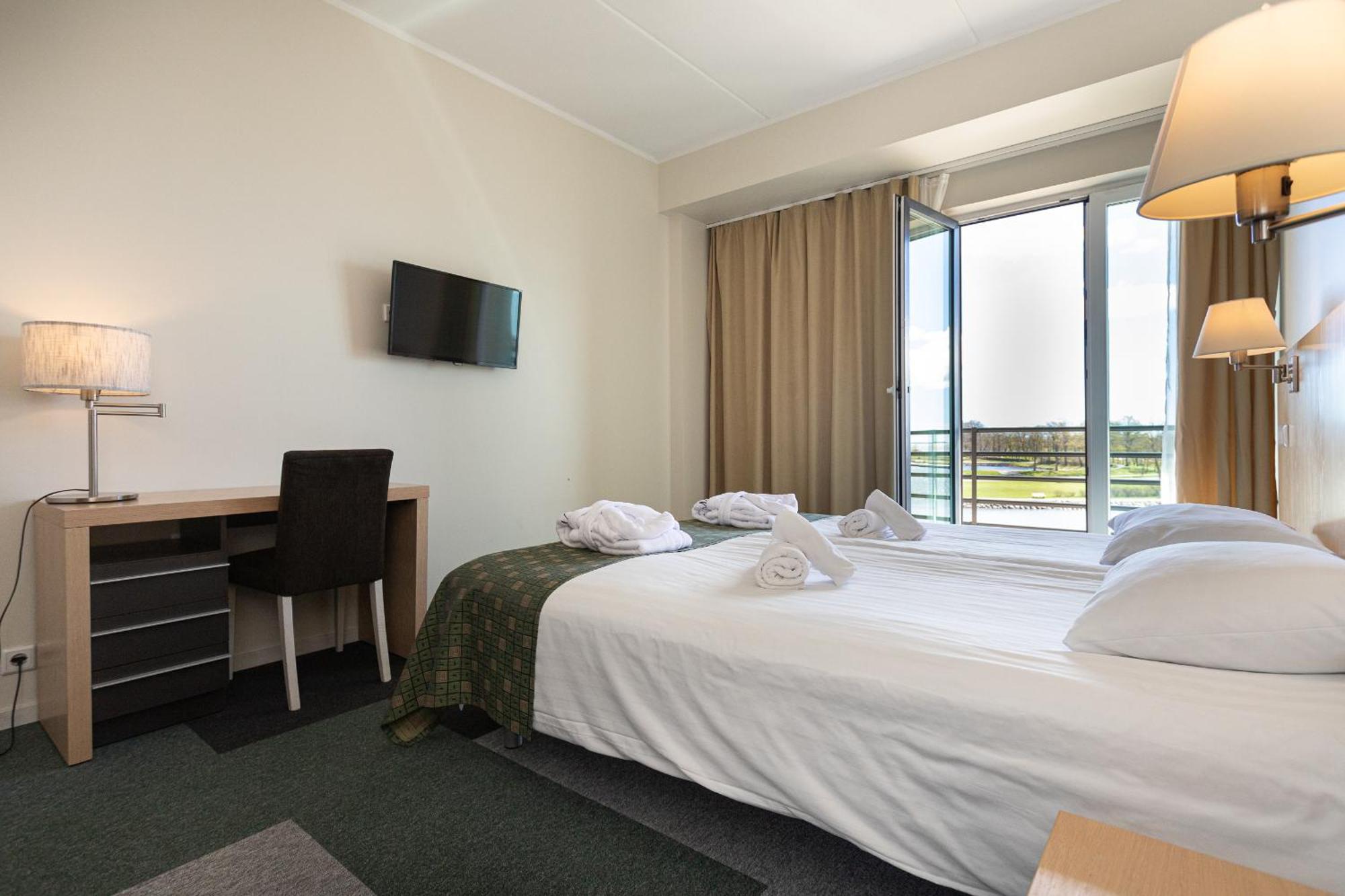 Meri Seaside Hotel & Spa Kuressaare Exterior photo